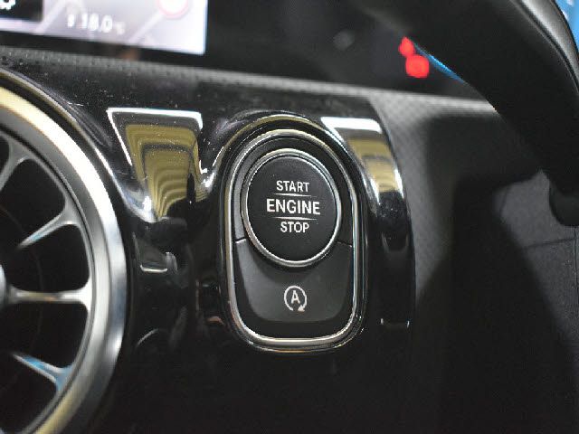 MERCEDES BENZ CLA CL 2019 Image 31