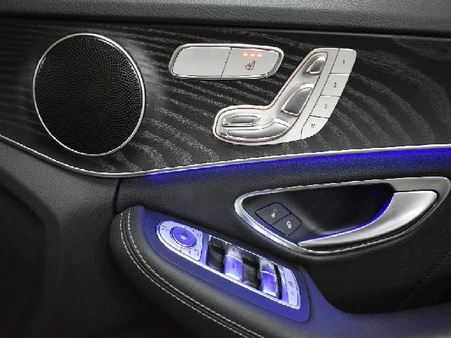 MERCEDES BENZ C CLAS 2019 Image 31