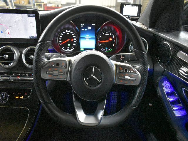 MERCEDES BENZ C CLAS 2019 Image 31