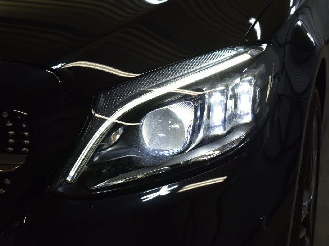 MERCEDES BENZ C CLAS 2019 Image 31