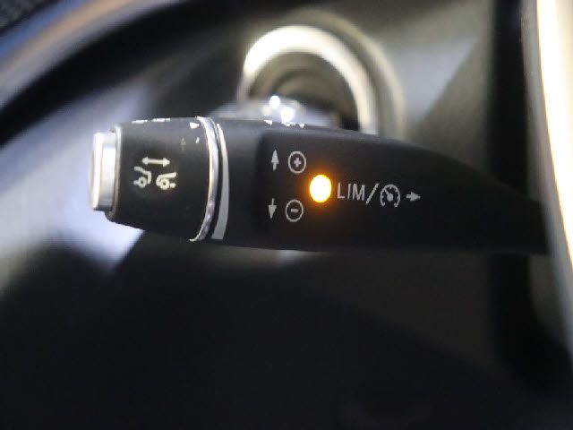 MERCEDES BENZ V CLAS 2018 Image 31