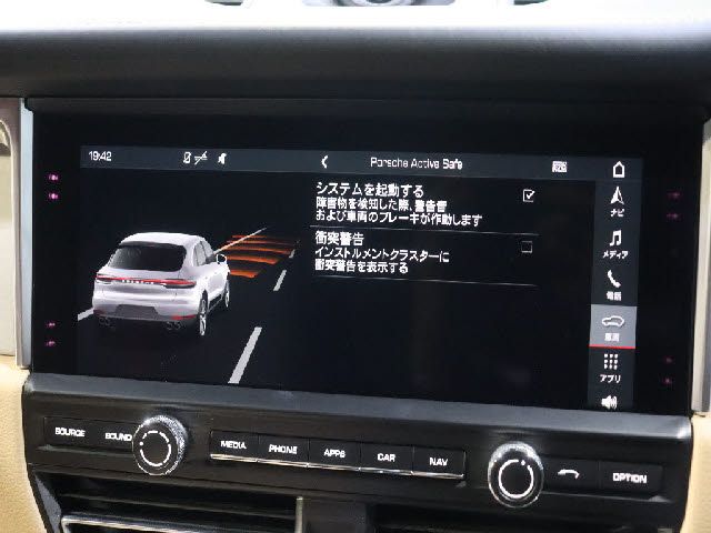 PORSCHE MACAN 2019 Image 31