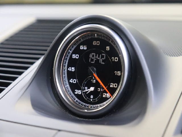 PORSCHE MACAN 2019 Image 31