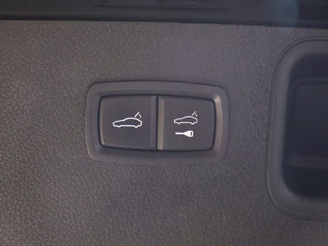 PORSCHE MACAN 2019 Image 31