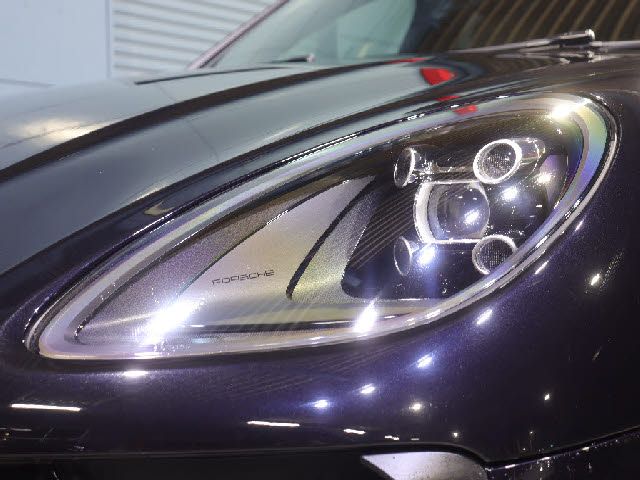 PORSCHE MACAN 2019 Image 31