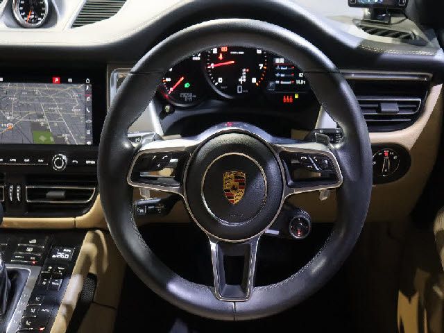 PORSCHE MACAN 2019 Image 31