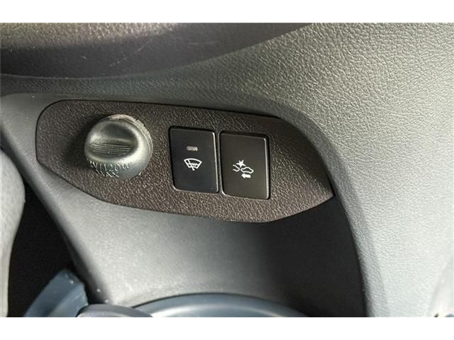 TOYOTA VITZ  4WD 2019 Image 31