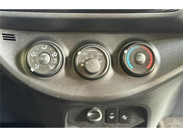 TOYOTA VITZ  4WD 2019 Image 31