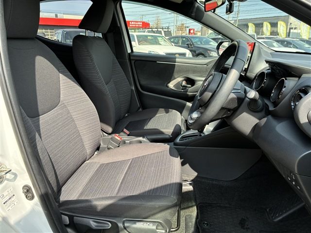 TOYOTA YARIS HYBRID 2023 Image 31