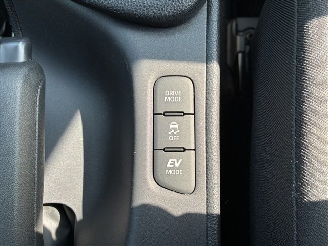 TOYOTA YARIS HYBRID 2023 Image 31