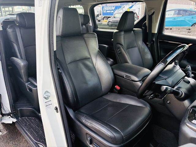 TOYOTA VELLFIRE 2017 Image 31