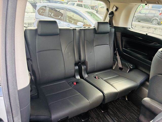 TOYOTA VELLFIRE 2017 Image 31