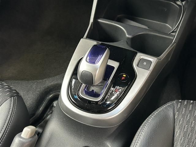 HONDA FIT HYBRID 2017 Image 31