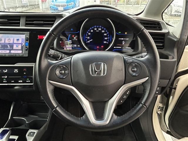 HONDA FIT HYBRID 2017 Image 31