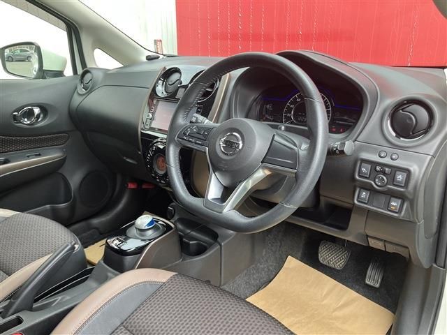 NISSAN NOTE 2017 Image 31