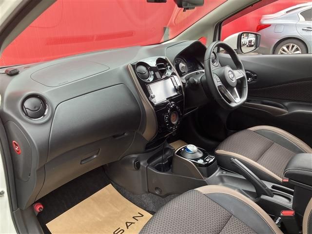 NISSAN NOTE 2017 Image 31