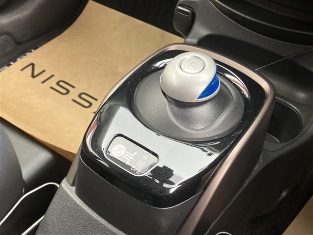 NISSAN NOTE 2017 Image 31