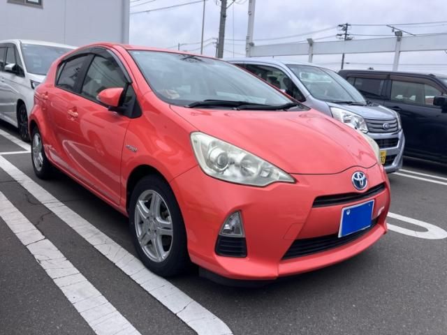 TOYOTA AQUA 2013 Image 31