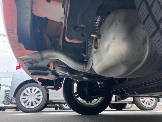 TOYOTA AQUA 2013 Image 31