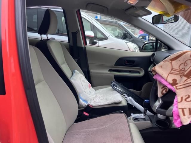 TOYOTA AQUA 2013 Image 31