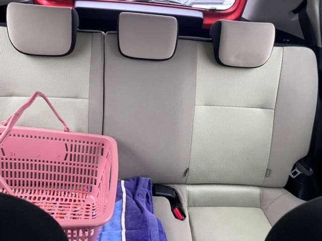 TOYOTA AQUA 2013 Image 31