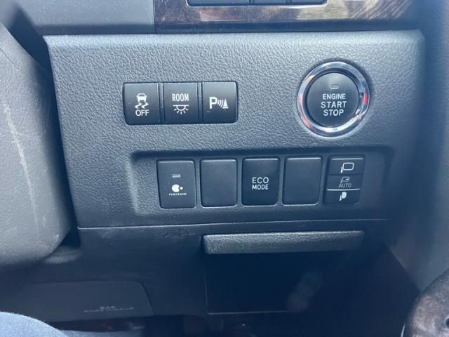 TOYOTA VELLFIRE 2013 Image 31