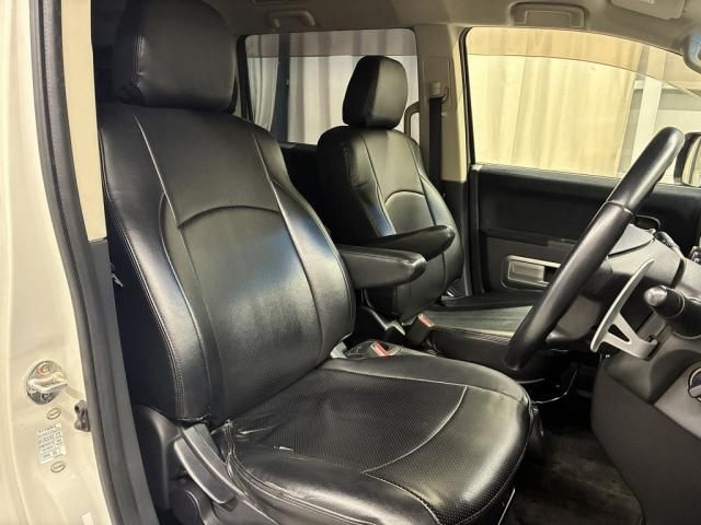 MITSUBISHI DELICA D:5 4WD 2017 Image 31