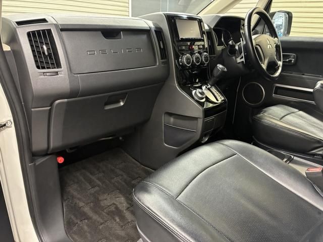 MITSUBISHI DELICA D:5 4WD 2017 Image 31