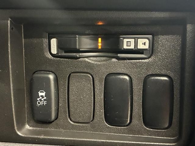 MITSUBISHI DELICA D:5 4WD 2017 Image 31