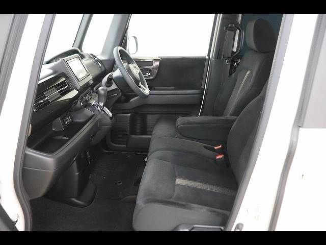 HONDA N BOX CUSTOM 2020 Image 31