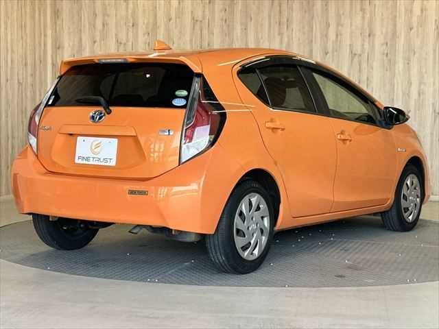 TOYOTA AQUA 2015 Image 31