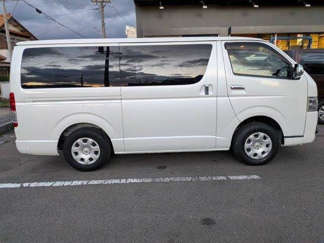 TOYOTA HIACE VAN 4WD 2019 Image 31