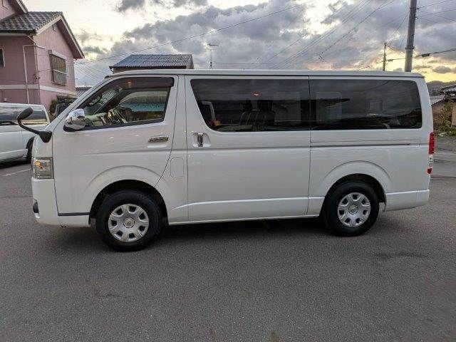 TOYOTA HIACE VAN 4WD 2019 Image 31