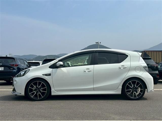 TOYOTA AQUA 2014 Image 31