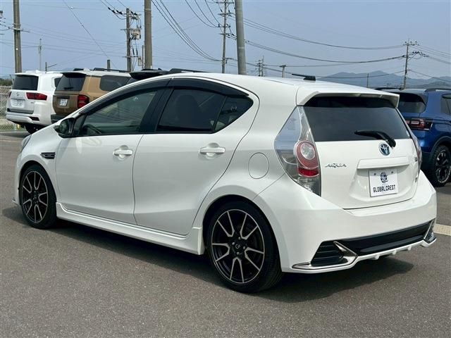 TOYOTA AQUA 2014 Image 31