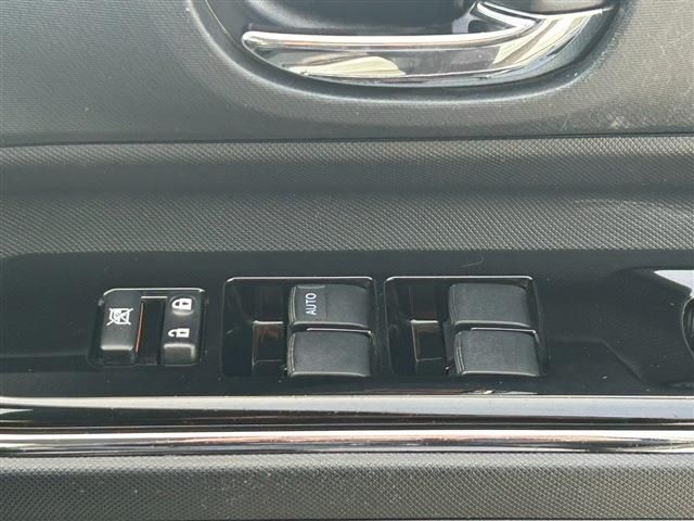 TOYOTA AQUA 2014 Image 31