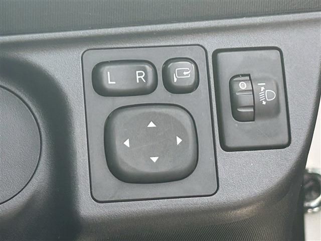 TOYOTA AQUA 2014 Image 31