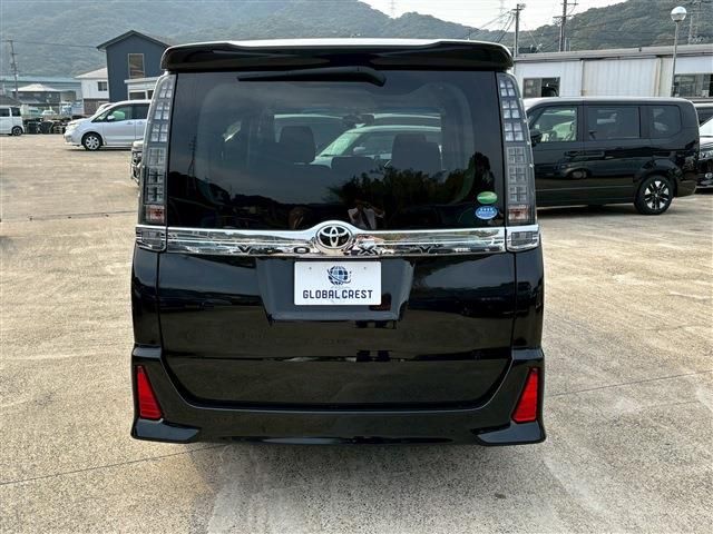 TOYOTA VOXY 2014 Image 31