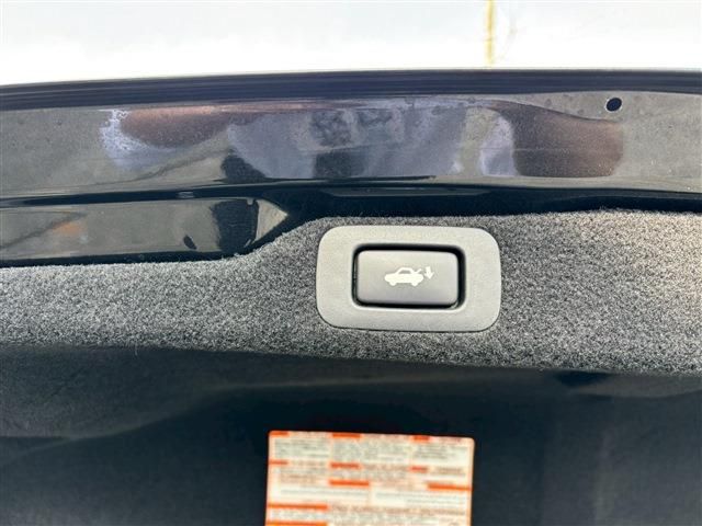 TOYOTA LEXUS GS300H 2018 Image 31