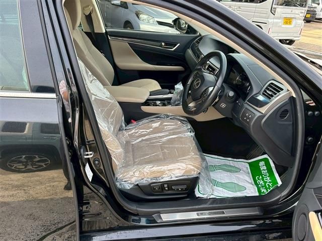 TOYOTA LEXUS GS300H 2018 Image 31