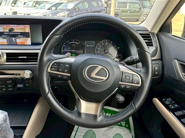 TOYOTA LEXUS GS300H 2018 Image 31