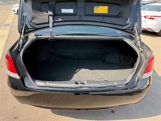 TOYOTA CROWN SEDAN HYBRID 2015 Image 31