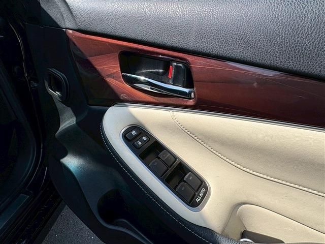 TOYOTA CROWN SEDAN HYBRID 2015 Image 31