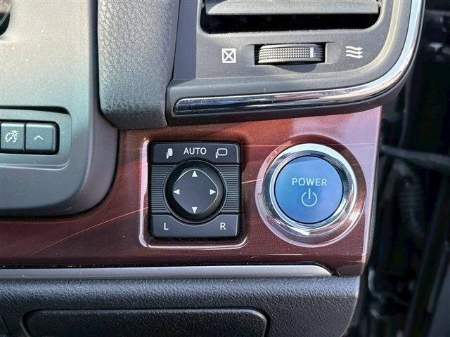 TOYOTA CROWN SEDAN HYBRID 2015 Image 31