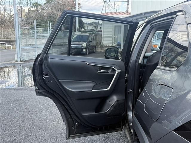 TOYOTA RAV4 2WD 2023 Image 31