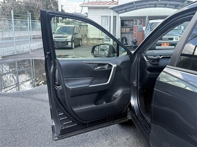 TOYOTA RAV4 2WD 2023 Image 31