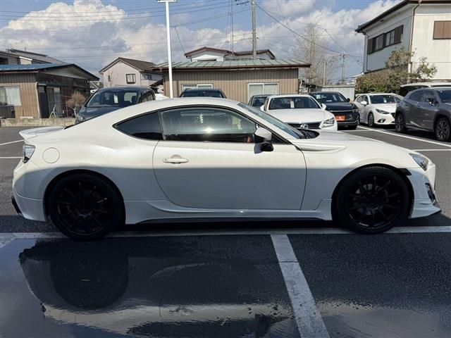 TOYOTA 86 2012 Image 31