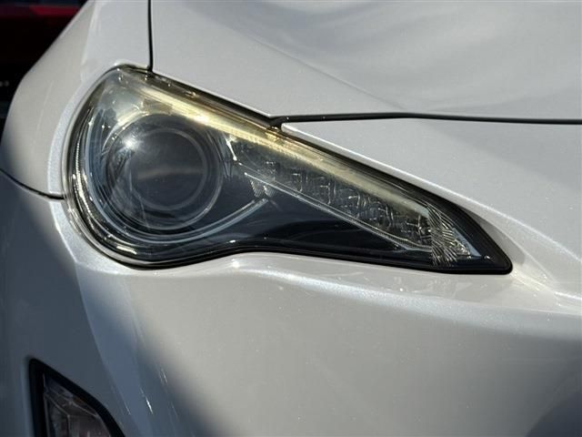 TOYOTA 86 2012 Image 31