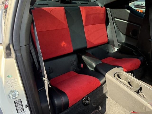 TOYOTA 86 2012 Image 31