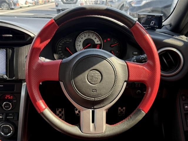 TOYOTA 86 2012 Image 31